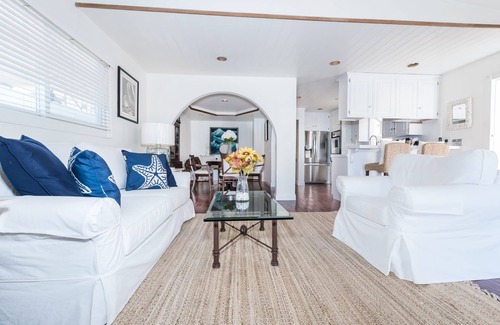 West Newport Condo | Beach Cottage of Your Dreams! | One Block to Beach | Fabulous Patio | Charming Details Throughout
