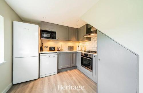 Lossiemouth Apartment | Beach Cottage, Pet & Family Friendly Stay in Moray