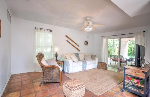 Summerplace Ski Chalet | Beach Cottage, Steps to the Beach. Pet friendly. King Bed.