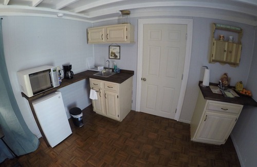 Jacksonville Beach Apartment | Beach Cottage Style Studio Apt