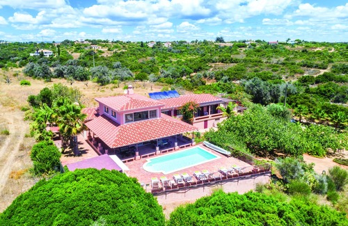 Lagoa e Carvoeiro Villa | Beach/country villa in Praia da Marinha, sea view,nature,swimingpool,12pax