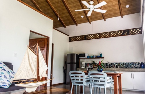 Puerto Viejo de Talamanca Apartment | BEACHFRONT & Ocean View 1st Floor w A/C