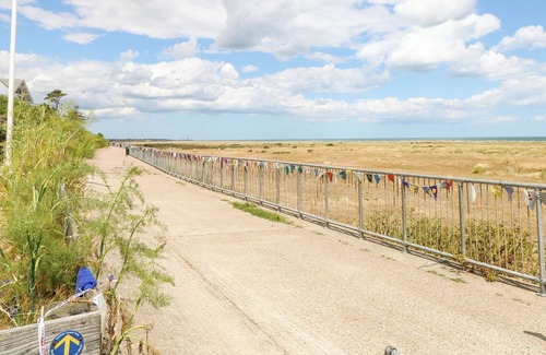 Kessingland Cottage | BEACH CROFT, pet friendly, country holiday cottage in Kessingland