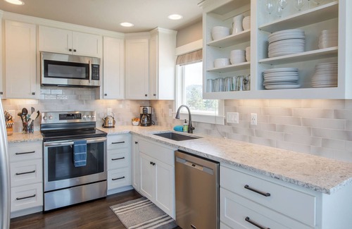 Kiwanda Shores House | Beach Dreamer #180 - Updated, family sized home, steps to beach with beautiful views