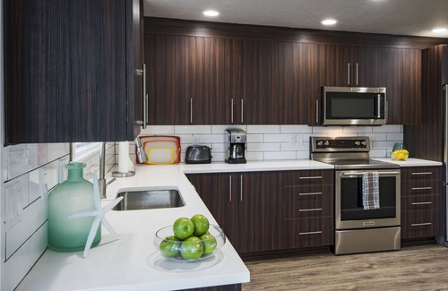 Seaside Apartment | Beach Drive Suites