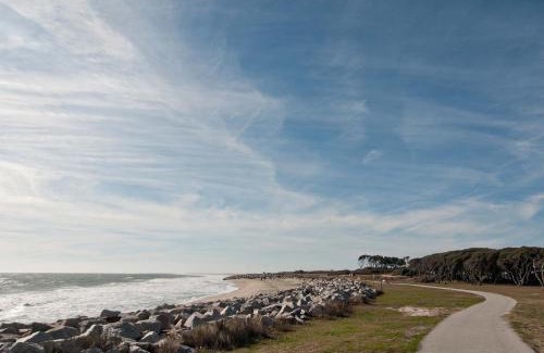 Kure Beach House | Beach Dunn Right by Bryant Real Estate