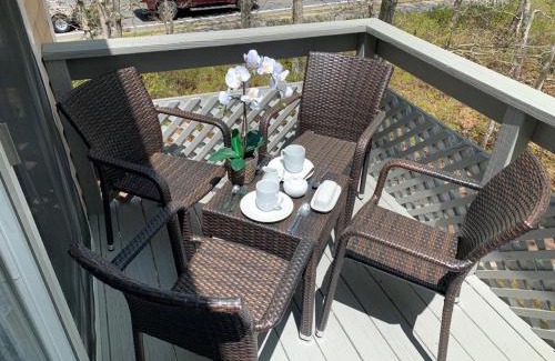 Edgartown Apartment | Beach Edgartown Center Restaurants Bar Bike Path