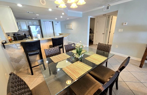 Orange Beach Condo | Beach Front 2/2 Condo - Orange Beach - Indoor+Outdoor Pools