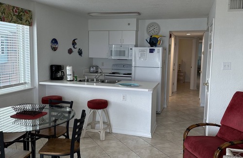 Gulf Shores Condo | Beach Front, 2 BR, Secluded Beach/State Pier, Discount Offered