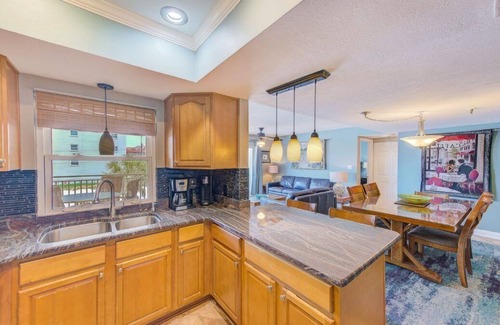 Redington Shores Condo | Beach Front 3/3 located between Clearwater and St. Pete. Pool & Spa are open.