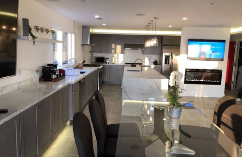 Sharp Park Apartment | Beach Front 5b/3b 2800SQ Luxury 7 Miles to San Francisco