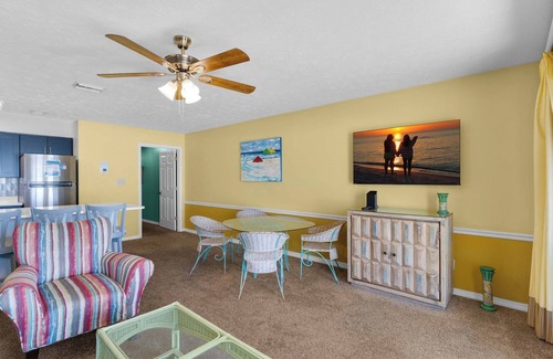 Crystal Beach Condo | 🌊Beach Front~ Beach Service~ 1BR+Bunk Crystal Villas A-2⛱️