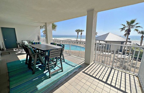 Orange Beach Condo | Beach Front Beauty - 2nd Floor Corner - Beautiful - Check Out Our Reviews !