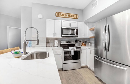 Panama City Beach Condo | Beach Front Condo #922 3 bed, 3 bath w/Bunk Room, incredible gulf views. n