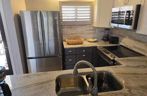 Butler Beach Condo | Beach Front Complex @OVC Renovated 3rd floor Privacy no one above!