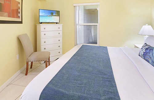 Treasure Island Condo | Beach Front Condo - Spectacular Sunsets - SB 602