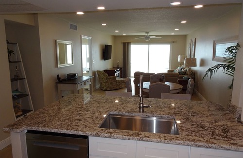 Madeira Beach Condo | *BEACH FRONT CONDO* MADEIRA BEACH 3RD FLOOR AWESOME VIEW AND LOCATION*