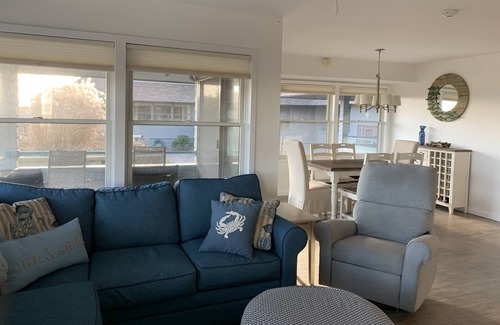 Surf City Condo | Beach front condo with pool