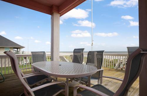 Crystal Beach House | Beach Front Cottage with Beautiful Ocean Views!