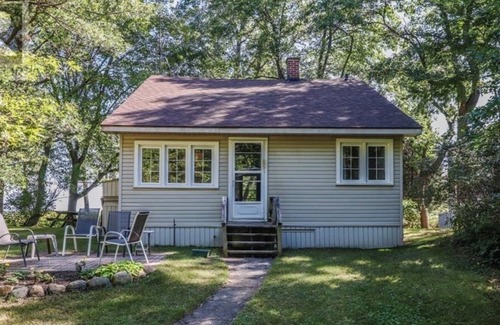 Harwich Cabin | Beach Front Cottage