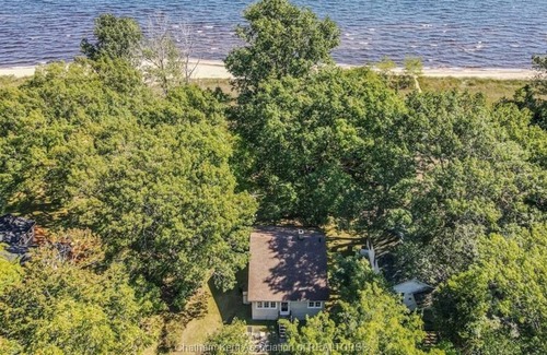 Harwich Cabin | Beach Front Cottage