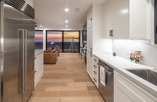 Peninsula House | BEACH FRONT DREAM