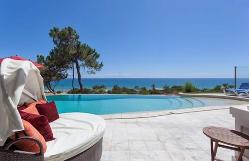 Vale do Garrao Villa | Beach front four bedroom villa located a few minutes walk from Julia beach in Vale do Lobo. Stunning sea views. J121 - Almancil, Algarve