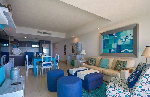 South Hotel Zone Condo | Beach Front, Great Views & Unique Decor