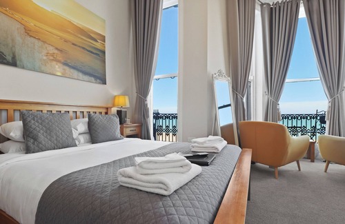 Eastbourne Bed & Breakfast | Beach Front Guest House