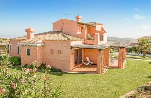 Punta De Su Turrione House | Beach front home in Stintino