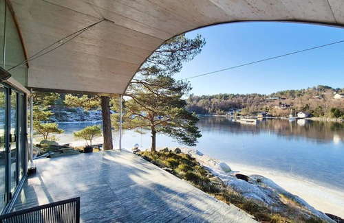 Sveio House | Beach front home in Sveio with WiFi
