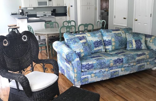 Panacea House | Beach Front Home! Sleeps 12- 2 Separate Living Areas.