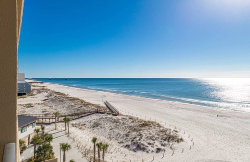 Gulf Shores Condo | BEACH FRONT HOTELS! Phoenix All Suites - Beside Pink Pony!