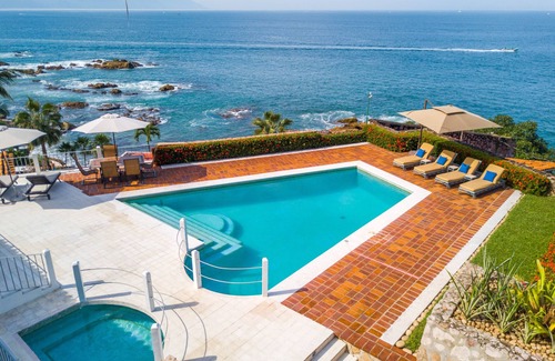 South Shore Hotel Area Villa | Beach front House, Stunning Views luxuryvillasmx