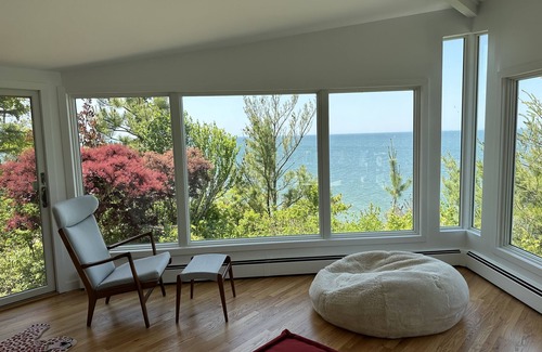 Baiting Hollow House | Beach front house with amazing sea views and its own private beach