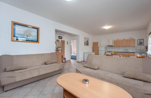 Turanj Apartment | Beach front apartment