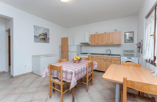 Turanj Apartment | Beach front apartment