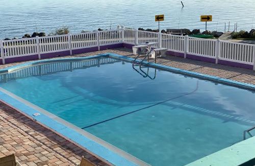Cedar Key Hotel | Beach Front Motel Cedar Key