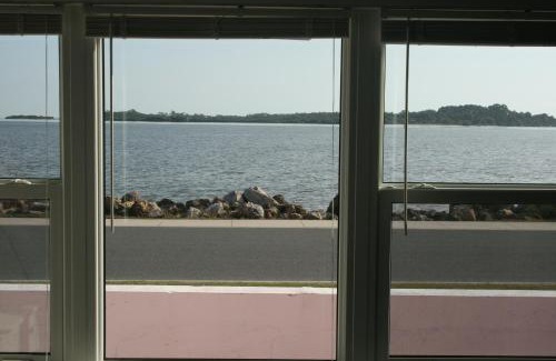 Cedar Key Hotel | Beach Front Motel Cedar Key