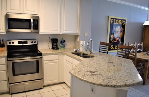 Orange Beach Condo | Beach Front/New Pool/Free Wifi/in-unit Jacuzzi/Tennis Court