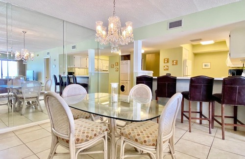 Thomas Drive Condo | Beach Front PET FRIENDLY Condo! Bring Fido! GG306