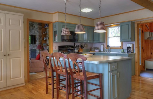 Rangeley Plantation House | Beach Front Retreat - Private home on Mooselookmeguntic Lake