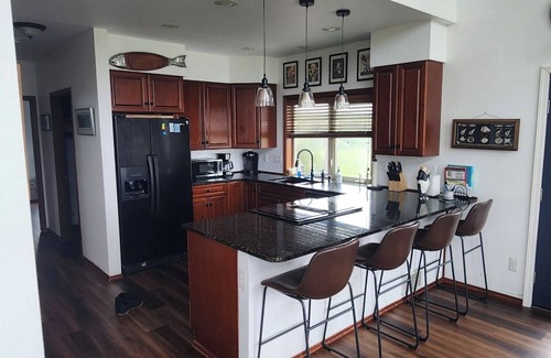 Westport House | Beach Front Retreat with Amazing Ocean Views - sleeps 6