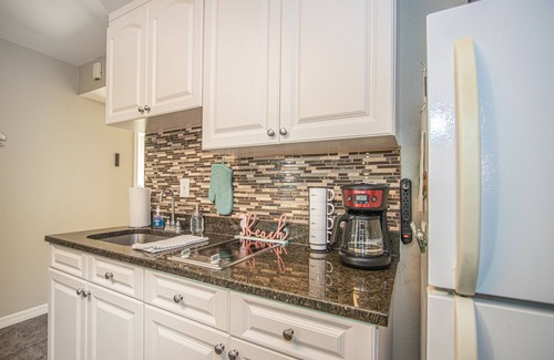 Treasure Island Condo | Beach Front Studio! Gorgeous Views- Room with Kitchenette