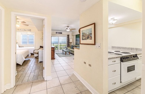 Jacksonville Beach Condo | Beach Front ShoreThing Luxurious Condo; Superb View, direct beach access