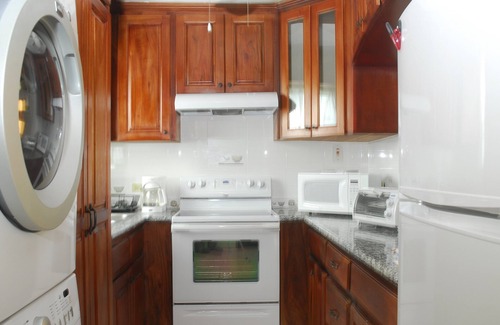Orange Bay House | Beach Front, Well-appointed, Townhouse (family-friendly)