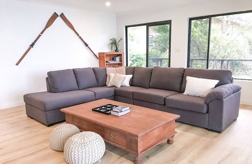 Vincentia House | Beach frontage with views of Jervis Bay