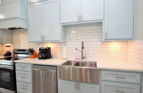 Crystal Beach House | BEACH HANSON 3 NEW Construction with pool and spa