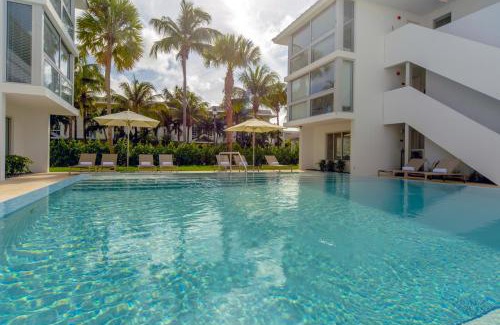 Key Biscayne Apartment | Beach Haus Key Biscayne Contemporary Apartments