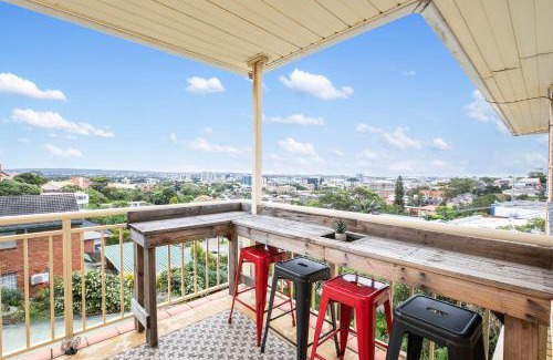 The Hill Apartment | Beach Haven on The Hill